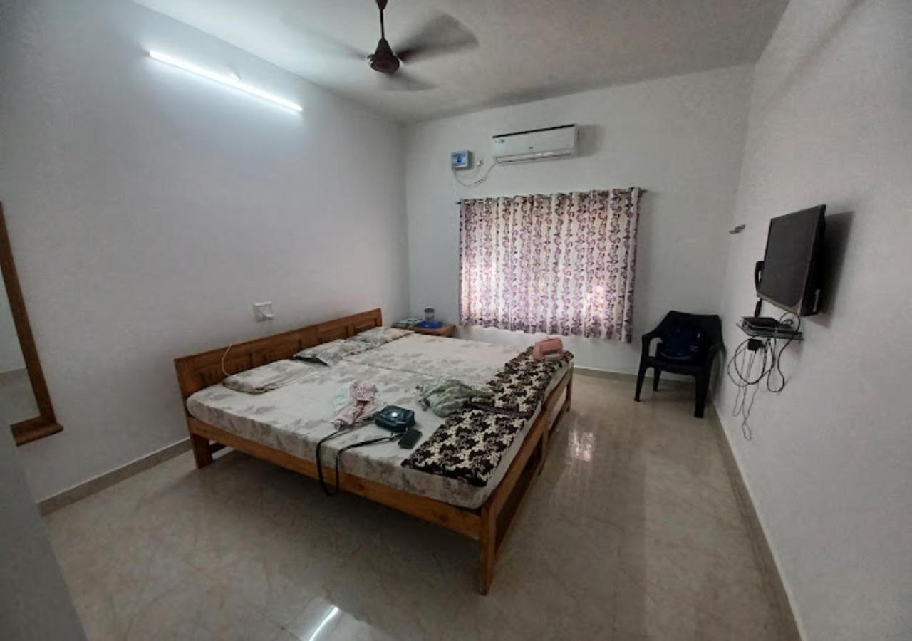 Bapat Niwas Home Stay กันปาตีปุเล ภายนอก รูปภาพ